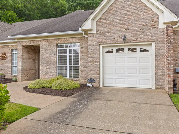 6276 Amber Brook Dr, Hixson, TN 37343