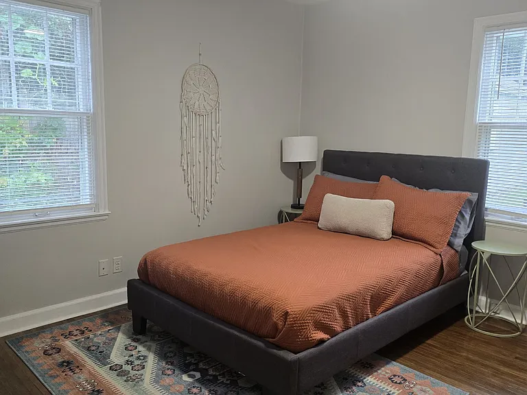 1219 S Glendale Ave — Photo 12