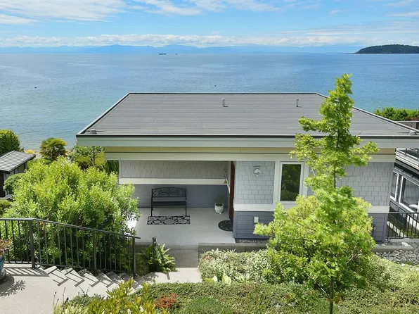 5279 Sunshine Coast Hwy, Sechelt, BC V7Z 0C4