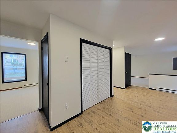 5th image of 9325 Fairmount Way