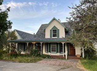 700 Lovers Ln, Ukiah, CA 95482