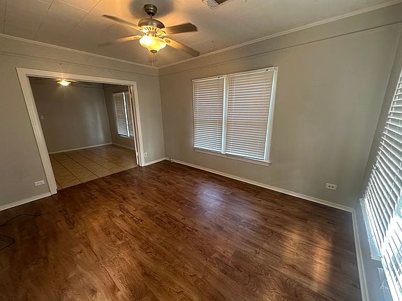 5th image of 118 Register St