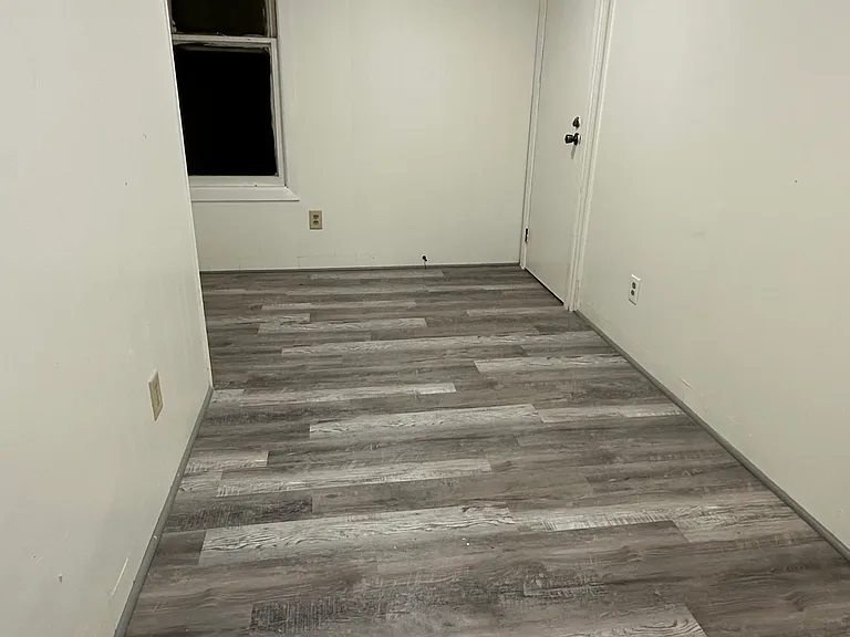 1246 Main St #5 — Photo 4