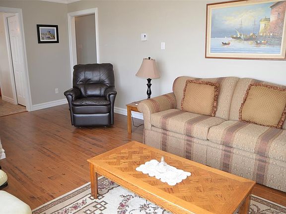4th image of 36 Goose Bay Drive