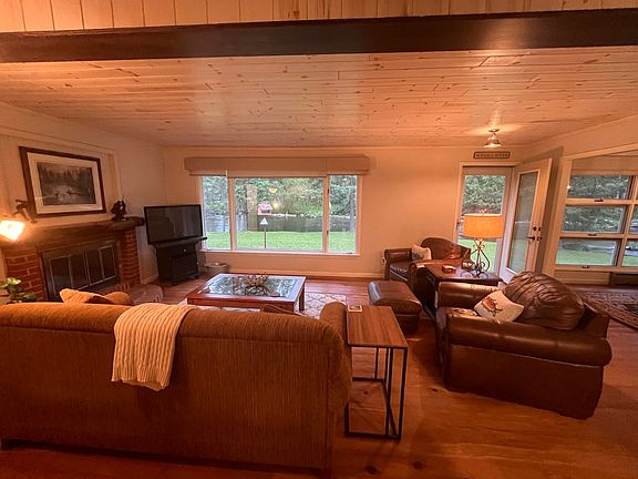 5th image of 7055 Costello Dr