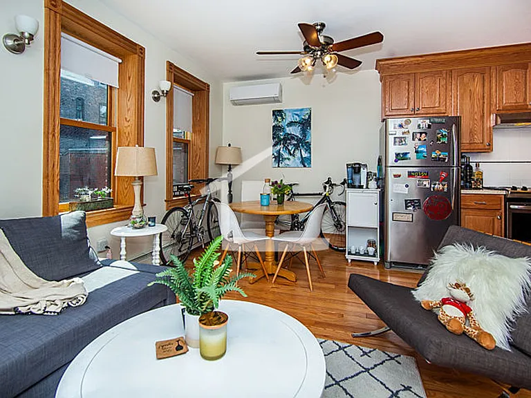 137 Charles St #1 — Photo 7