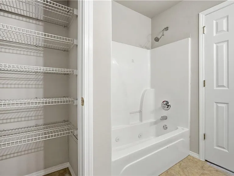 6402 High Meadow Blvd — Photo 15