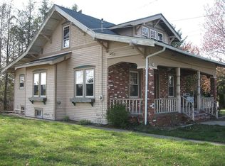 18 Harris Rd, Smithfield, RI 02917