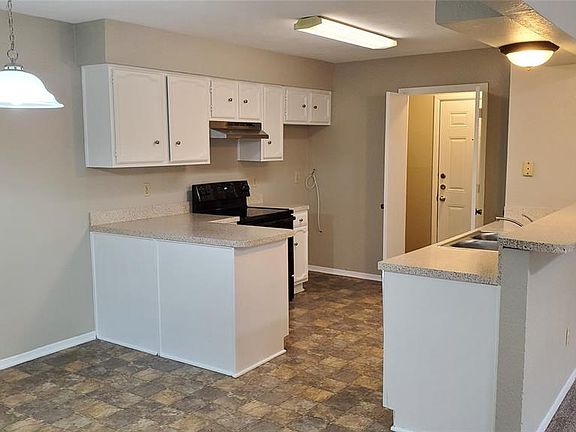 5th image of 407 S 4th St