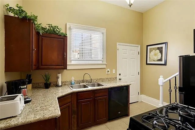 1216 Treme St #A — Photo 10