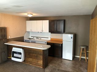 129 N Front St APT B, Salina, KS 67401