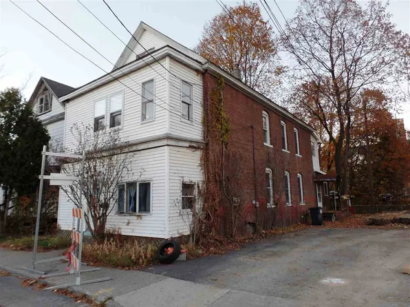 10 Frances St, Mechanicville, NY 12118