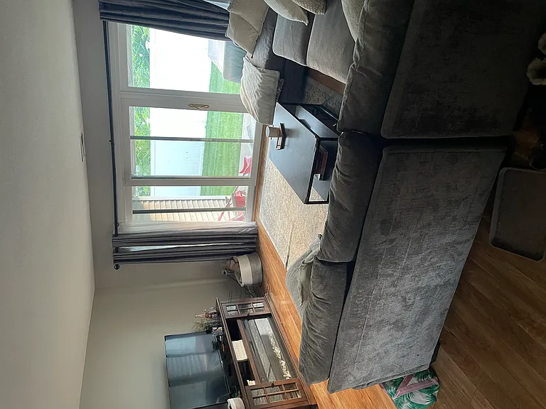 38 Nassau Dr — Photo 2