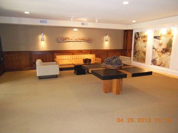 Lobby One Penn Place