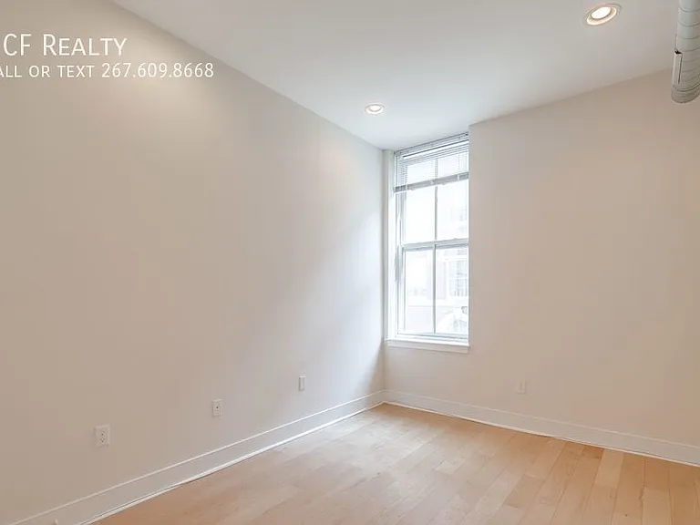 1305 Locust St #2B — Photo 8