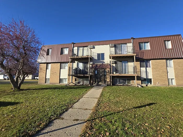 502 Lewis Ave E #311