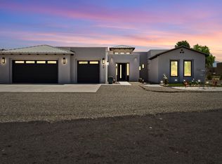 70 Camino De Claudio, Corrales, NM 87048