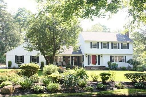 1st image of 26 Mandalay Dr