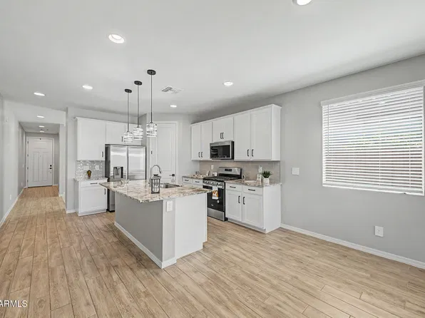 11247 E UNGER Avenue, Mesa, AZ 85212