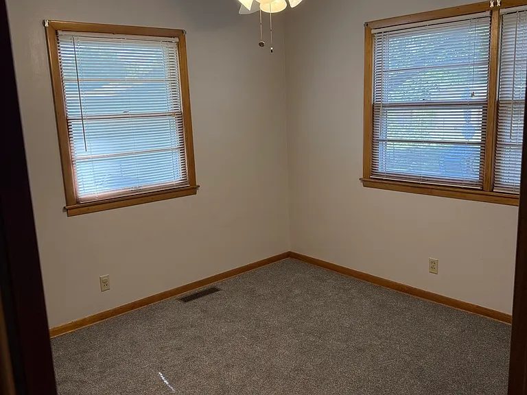 620 N Redbarn Ln — Photo 10