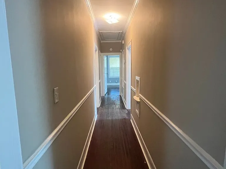 330 Wyandotte St — Photo 8