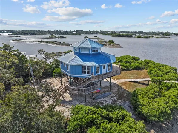 12218 Franko Cir, Cedar Key, FL 32625