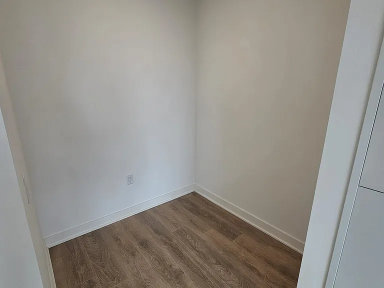 1185 Dupont St #1911 — Photo 4