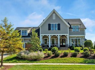 1725 Tulip Hill Dr, Midlothian, VA 23112