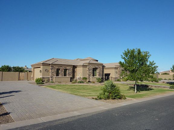 2nd image of 2238 E Orleans Dr