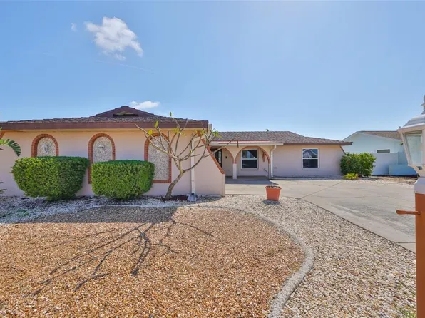 6511 Santiago Ct, Apollo Beach, FL 33572