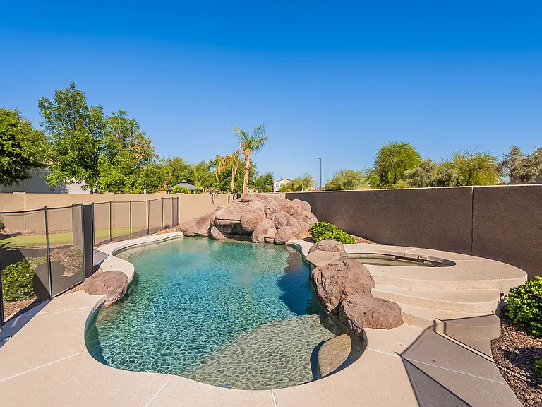2956 S Birch Ct — Photo 76