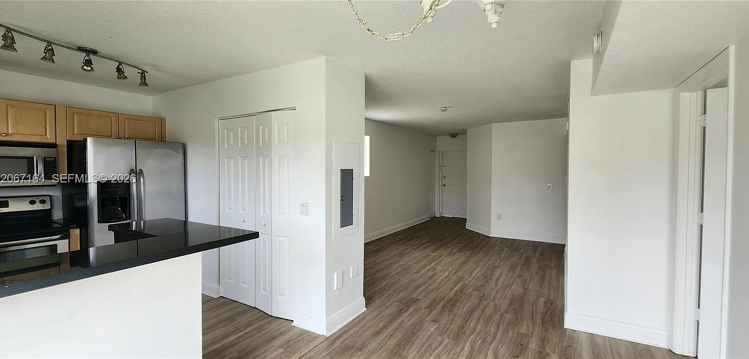 3478 Briar Bay Blvd — Photo 1
