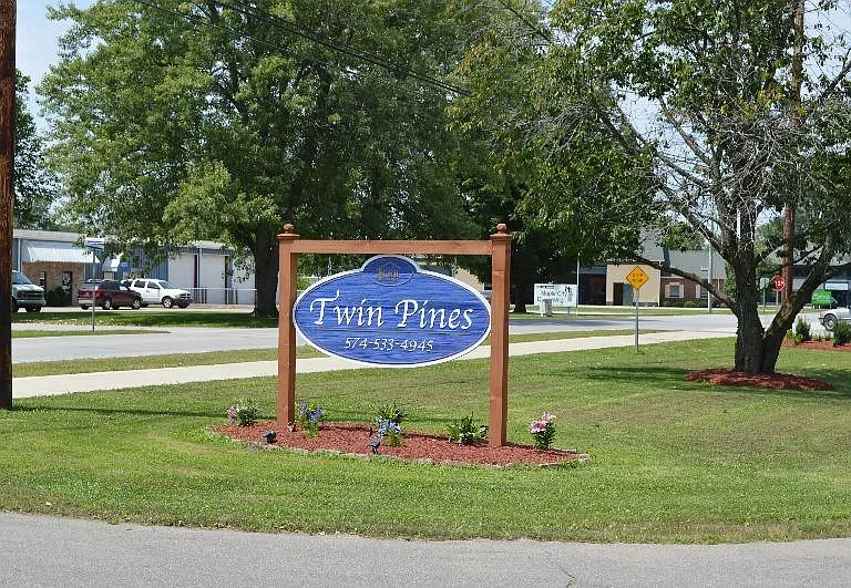 Twin Pines — Photo 1