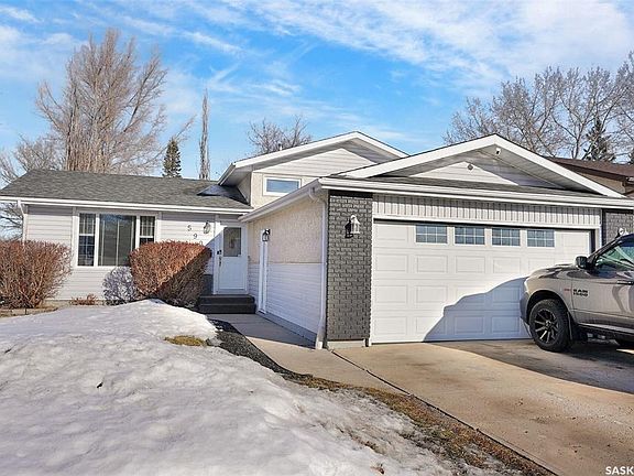 2nd image of 590 Rink AVENUE