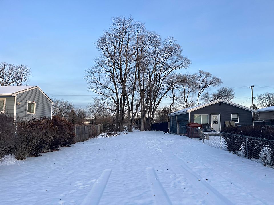 1st image of 2137 Bradley Ave