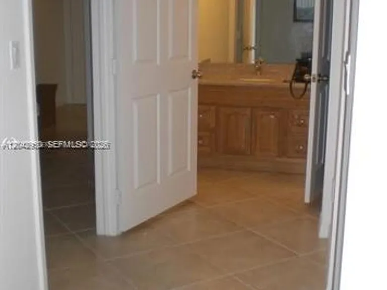 3590 Coral Way #CU-902 — Photo 9