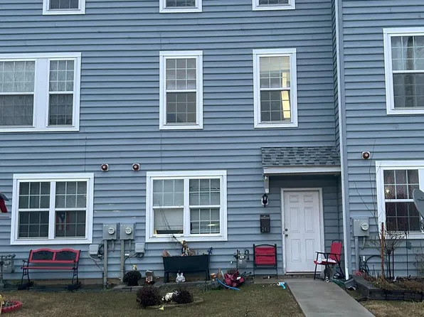 241 S 4th St, Oxford, PA 19363
