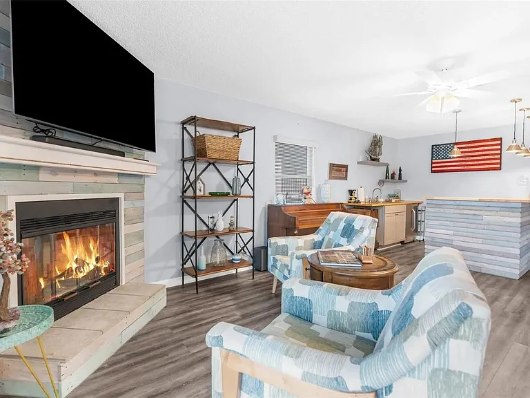 6029 Bayway Ct — Photo 33