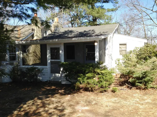 21 Audubon Rd, Hewitt, NJ 07421