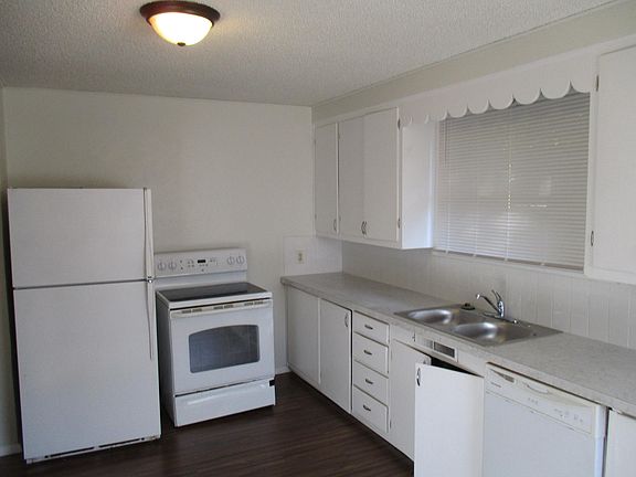 4th image of 418 E Baldwin Ave