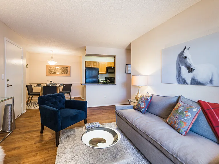 Apres Apartment Homes — Photo 7