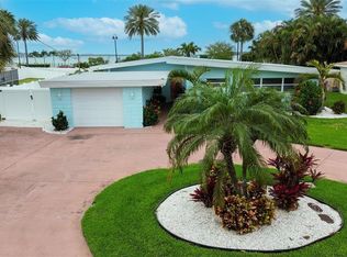 8023 Causeway Blvd S, Saint Petersburg, FL 33707