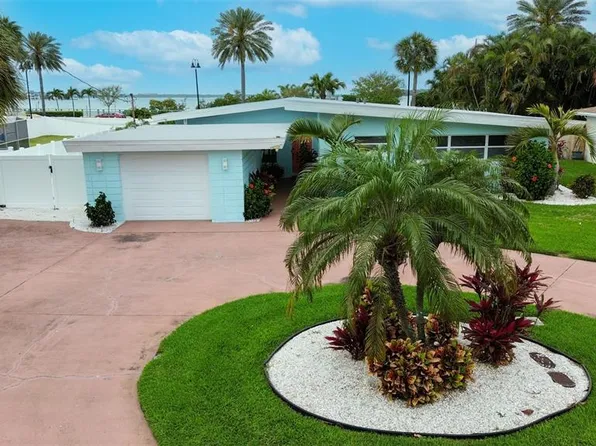 8023 Causeway Blvd S, Saint Petersburg, FL 33707