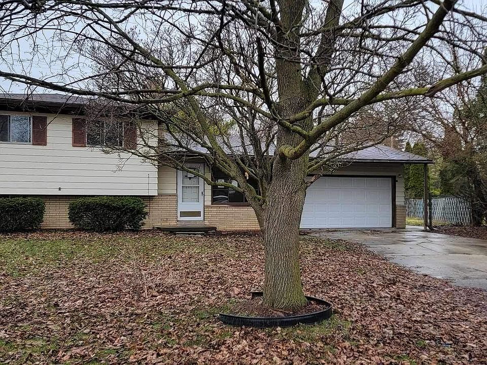 1st image of 1825 Kingston Dr