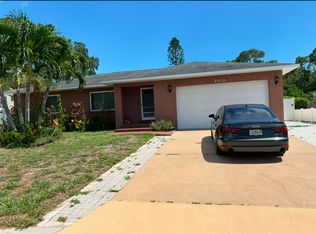 7715 9th Avenue Dr NW, Bradenton, FL 34209