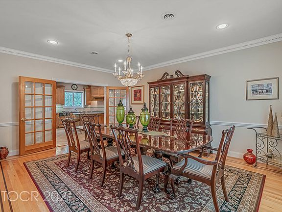 4th image of 1 Running Brook Ln