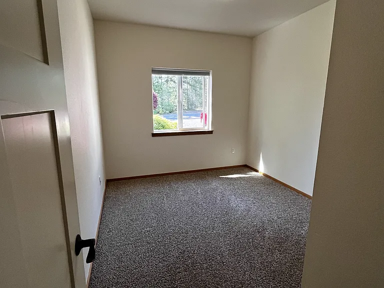 251 W Berry Ridge Rd — Photo 18