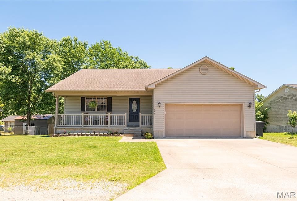 1st image of 973 Sunny Valley Ln