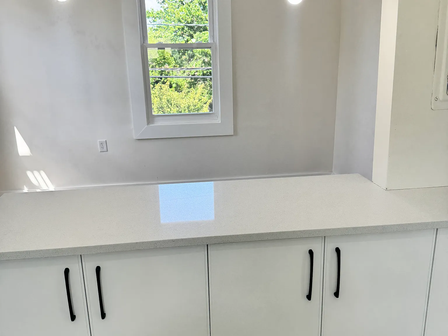 3 bed, $2,500 — Photo 1