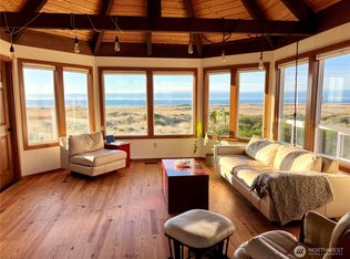 1213 Ocean Shores Blvd SW, Ocean Shores, WA